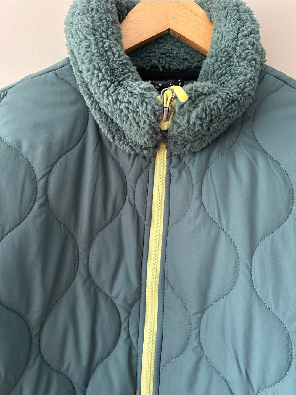 NWT Free Country Quilted Sierra Butter Pile Hybrid Jacket - Picture 9 of 14